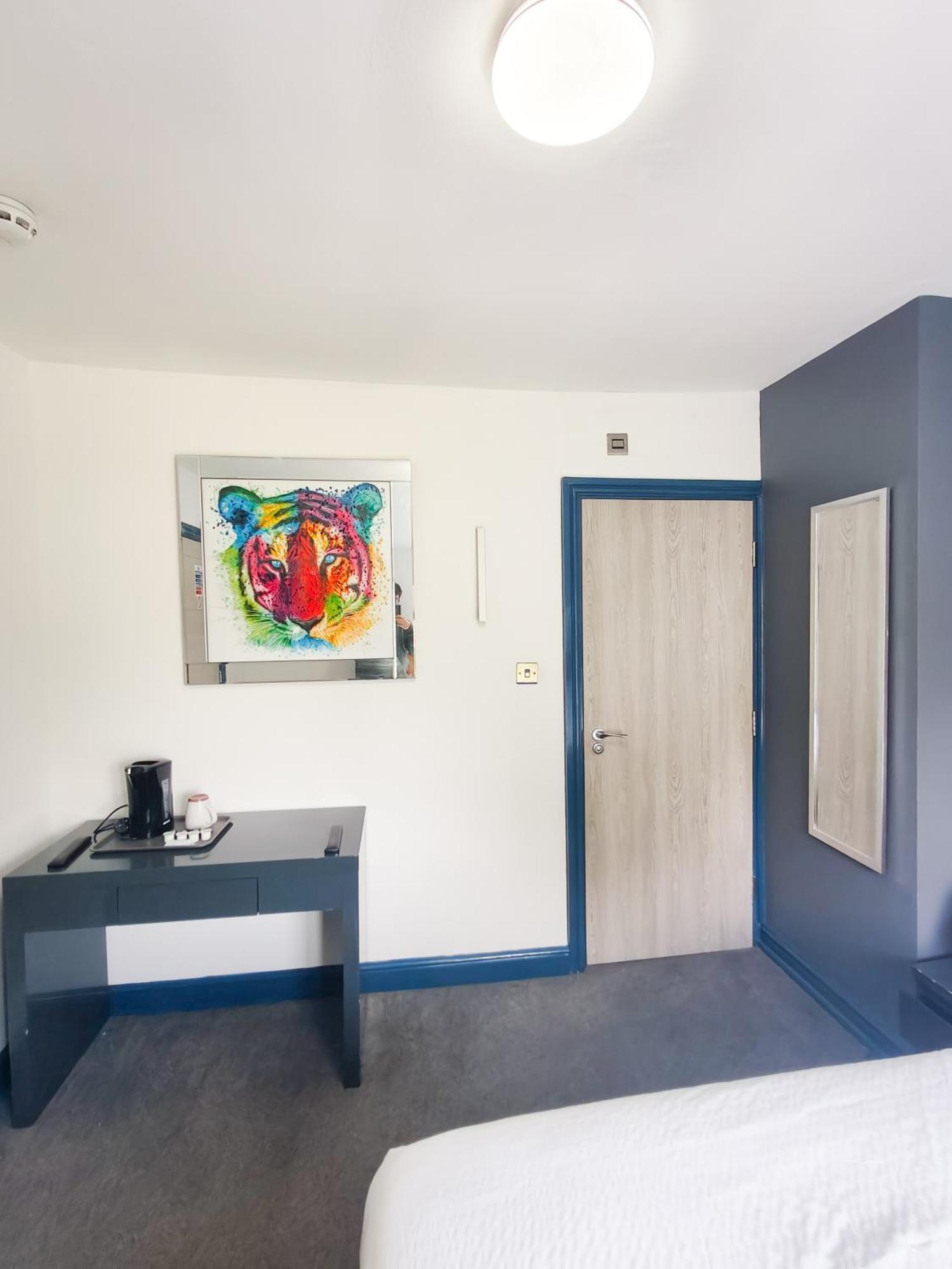 Park City Suites Hotel Manchester Eksteriør bilde
