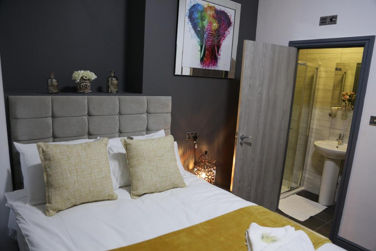 Park City Suites Hotel Manchester Eksteriør bilde